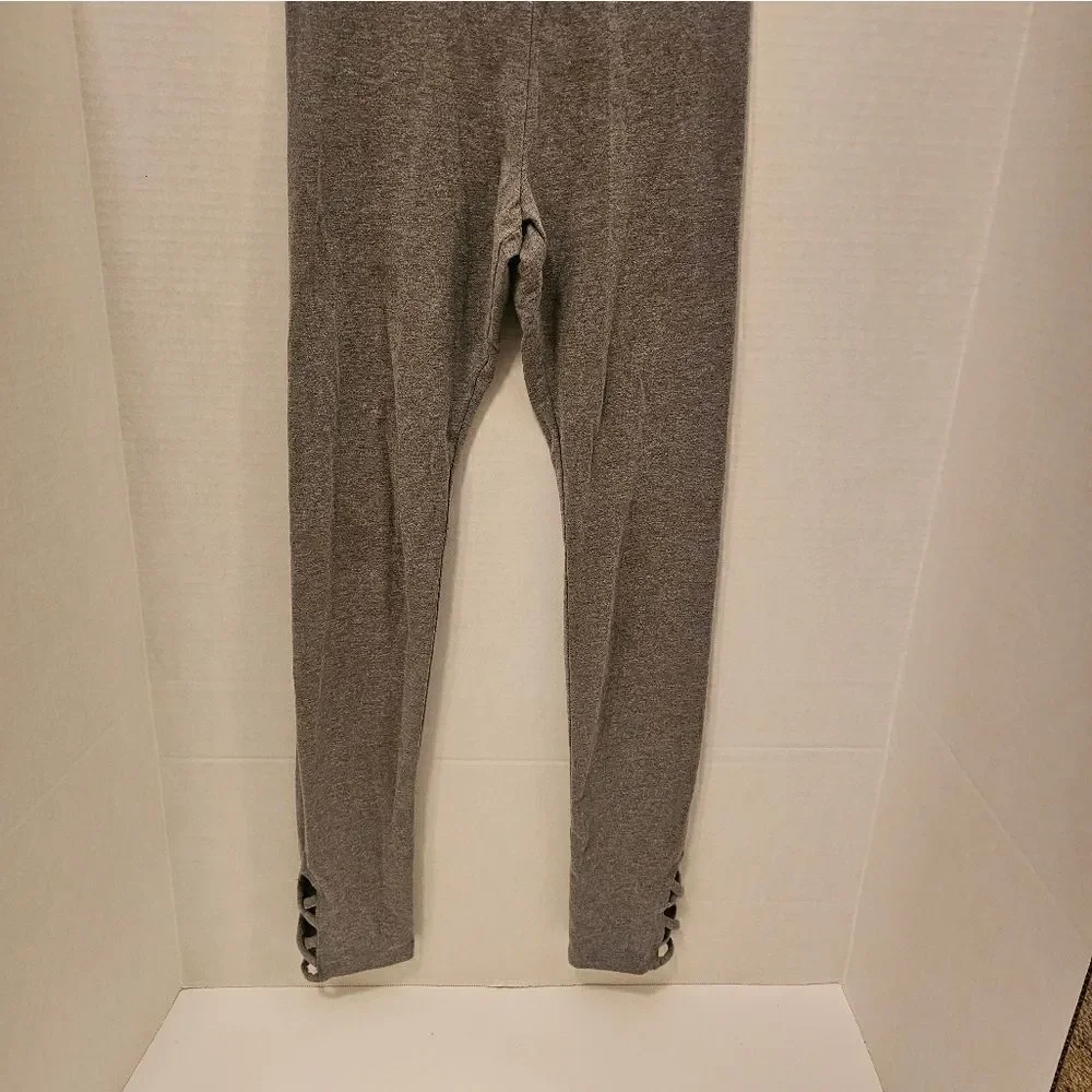 Girls size XL Old Navy leggings with criss cross ankles